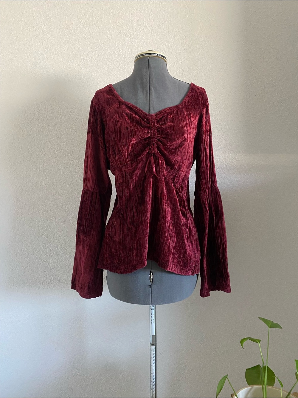 Vtg 90s QUIZZ Burgundy Crushed Velvet Whimsigoth Top L